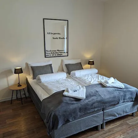 Railside Track Oj1-2 דירה *